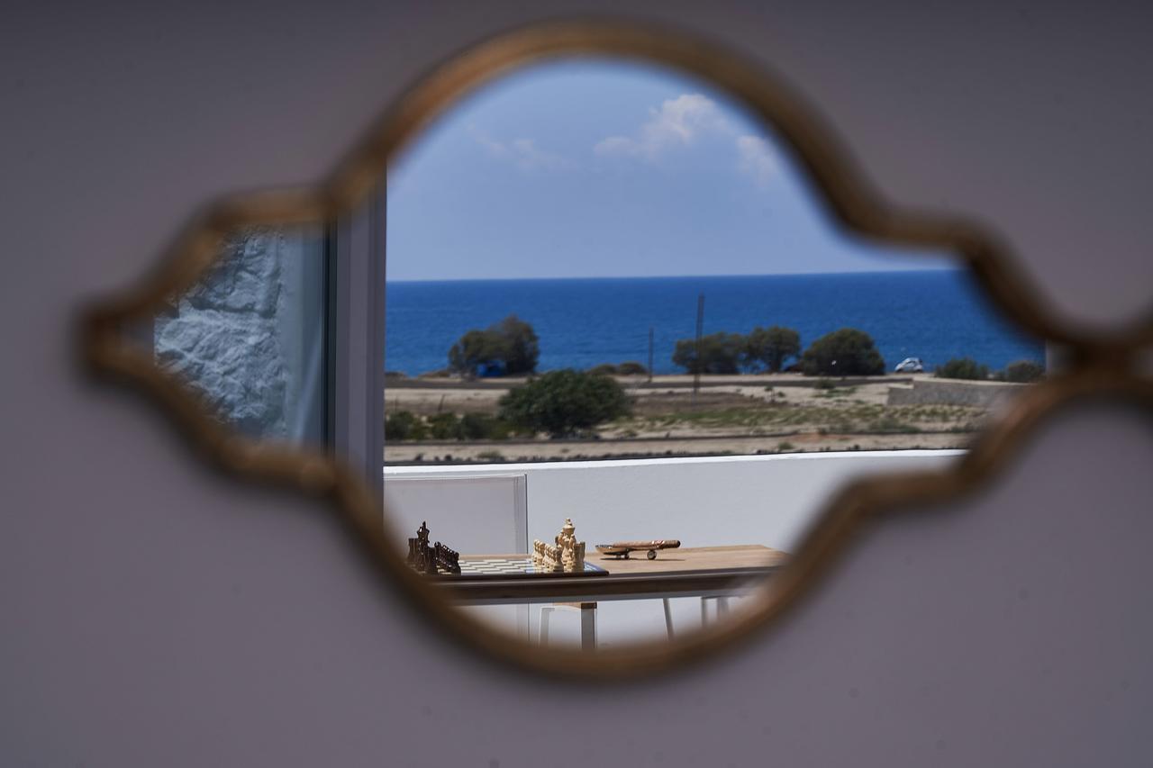 Petri Suites Agios Georgios  Zimmer foto